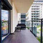 Luxury Apartment With Spa Bath- City Centre, Free Parking